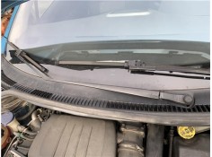 Recambio de brazo limpiaparabrisas delantero derecho para peugeot 207 1.6 hdi referencia OEM IAM 6429AN  