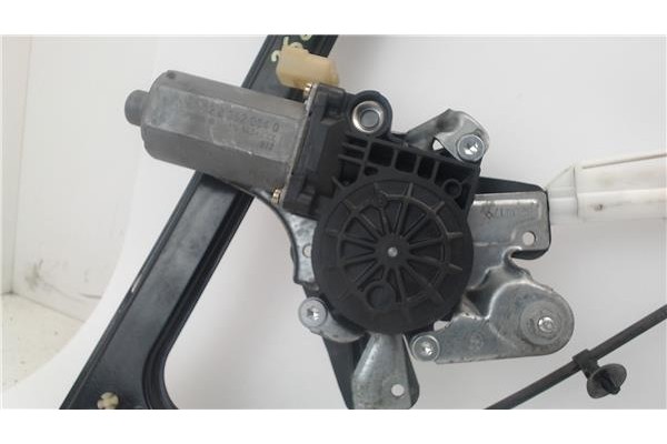 Recambio de mecanismo elevalunas delantero izquierdo para bmw serie 3 coupe (e46) referencia OEM IAM 676283620640  