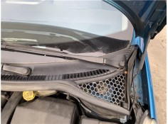 Recambio de brazo limpiaparabrisas delantero izquierdo para peugeot 207 1.6 hdi referencia OEM IAM 6429AL  