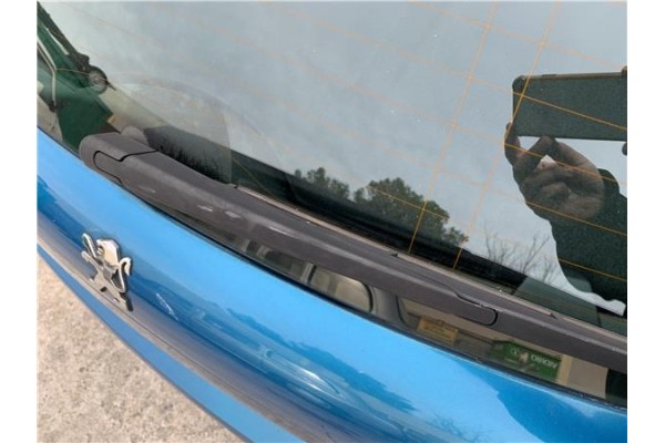 Recambio de brazo limpiaparabrisas trasero para peugeot 207 1.6 hdi referencia OEM IAM 6429AR  