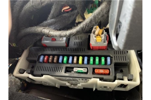 Recambio de bsi para peugeot 207 1.6 hdi referencia OEM IAM 6580NJ  