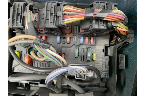 Recambio de bsm para peugeot 207 1.6 hdi referencia OEM IAM 9661086980 BSML1000 