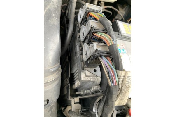 Recambio de centralita para peugeot 207 1.6 hdi referencia OEM IAM 0281012467 9,66E+09 