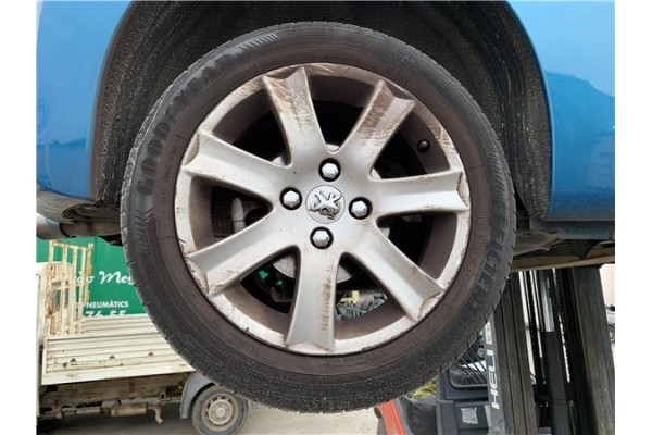 Recambio de llanta para peugeot 207 1.6 hdi referencia OEM IAM 5402P0  