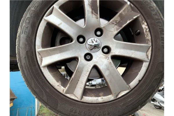 Recambio de llanta para peugeot 207 1.6 hdi referencia OEM IAM 5402P0  