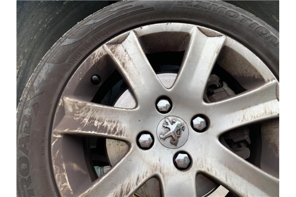 Recambio de llanta para peugeot 207 1.6 hdi referencia OEM IAM 5402P0  