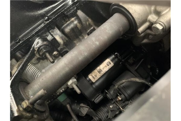 Recambio de motor arranque para peugeot 207 1.6 hdi referencia OEM IAM 5802AZ C2020 
