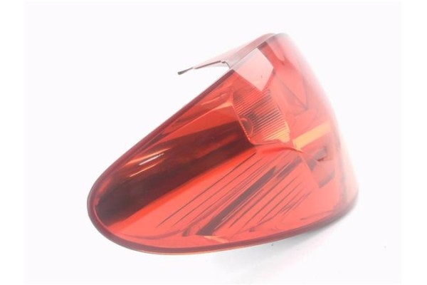 Recambio de piloto trasero izquierdo para peugeot 207 1.6 hdi referencia OEM IAM 6350Y7  