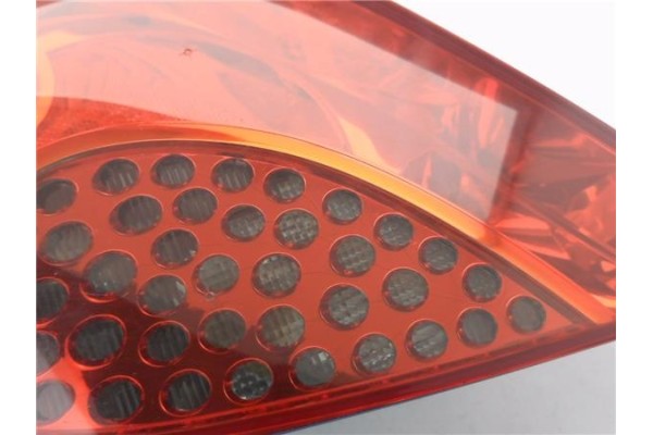 Recambio de piloto trasero izquierdo para peugeot 207 1.6 hdi referencia OEM IAM 6350Y7  