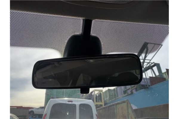 Recambio de retrovisor interior para peugeot 207 1.6 hdi referencia OEM IAM 814842  
