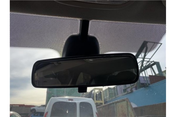 Recambio de retrovisor interior para peugeot 207 1.6 hdi referencia OEM IAM 814842  