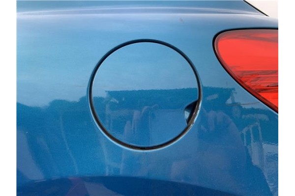 Recambio de tapa exterior combustible para peugeot 207 1.6 hdi referencia OEM IAM 1517F5  