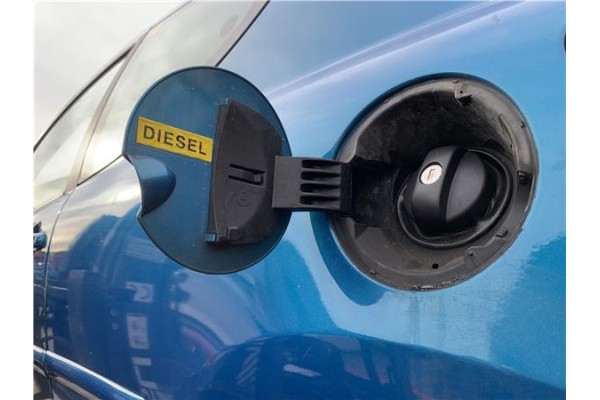 Recambio de tapa exterior combustible para peugeot 207 1.6 hdi referencia OEM IAM 1517F5  