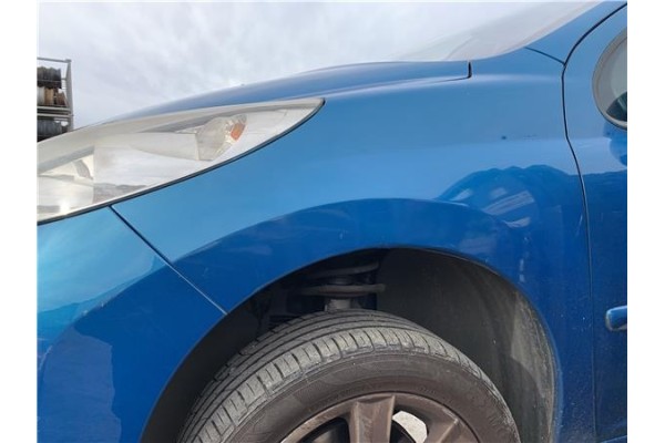 Recambio de aleta delantero izquierda para peugeot 207 1.6 hdi referencia OEM IAM 7840R9  