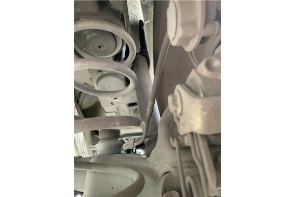 Recambio de amortiguador trasero derecho para peugeot 207 1.6 hdi referencia OEM IAM 5206FF  