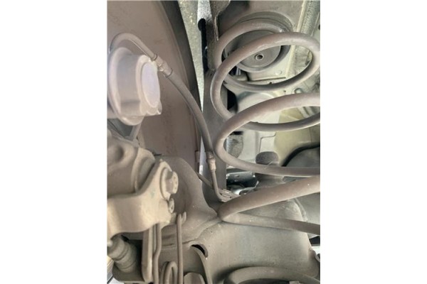 Recambio de amortiguador trasero izquierdo para peugeot 207 1.6 hdi referencia OEM IAM 5206FF  