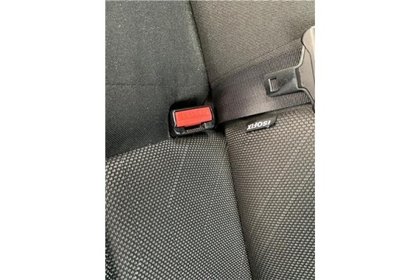 Recambio de anclaje cinturon trasero izquierdo para peugeot 207 1.6 hdi referencia OEM IAM 8974SZ  