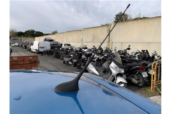 Recambio de antena electrica para peugeot 207 1.6 hdi referencia OEM IAM 6561GW 6561TS 