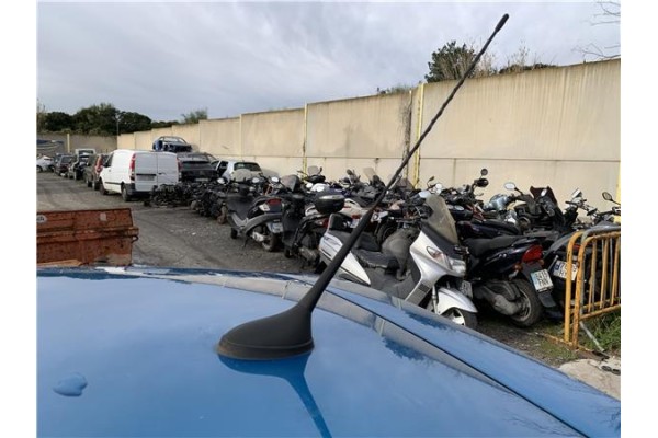 Recambio de antena electrica para peugeot 207 1.6 hdi referencia OEM IAM 6561GW 6561TS 