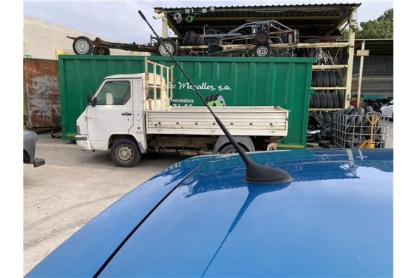 Recambio de antena electrica para peugeot 207 1.6 hdi referencia OEM IAM 6561GW 6561TS 