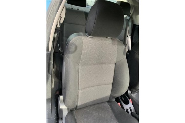 Recambio de asiento delantero derecho para peugeot 207 1.6 hdi referencia OEM IAM 8906GH  