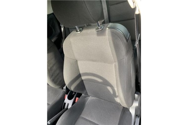 Recambio de asiento delantero izquierdo para peugeot 207 1.6 hdi referencia OEM IAM 8906GG  