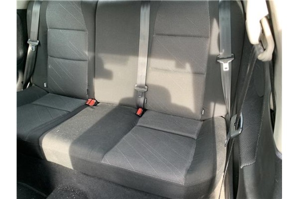 Recambio de asientos traseros para peugeot 207 1.6 hdi referencia OEM IAM 8852K2 8852K3 