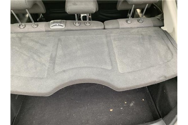 Recambio de bandeja trasero para peugeot 207 1.6 hdi referencia OEM IAM 8794RX  