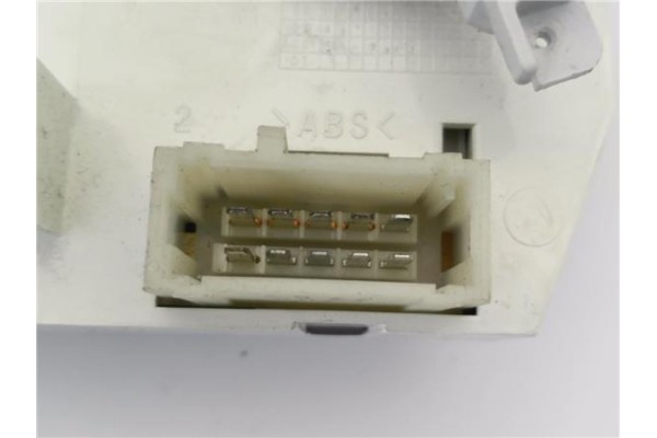Recambio de mandos calefaccion / a.a. para peugeot 206 1.9 d referencia OEM IAM 1068701  