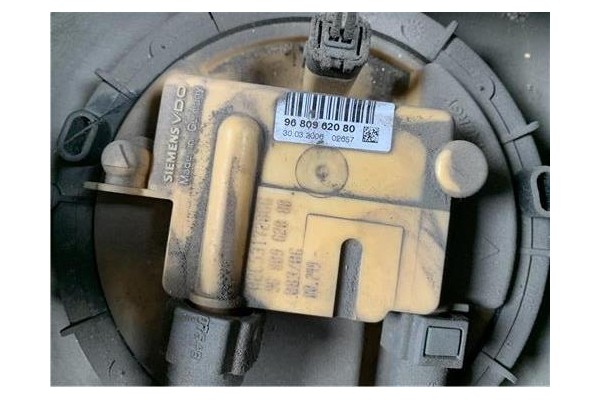 Recambio de bomba combustible para peugeot 207 1.6 hdi referencia OEM IAM 9680962080 2657 