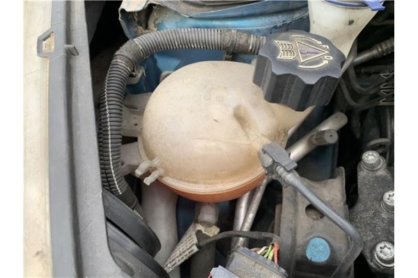 Recambio de botella expansion para peugeot 207 1.6 hdi referencia OEM IAM 9680153780 16183P12 