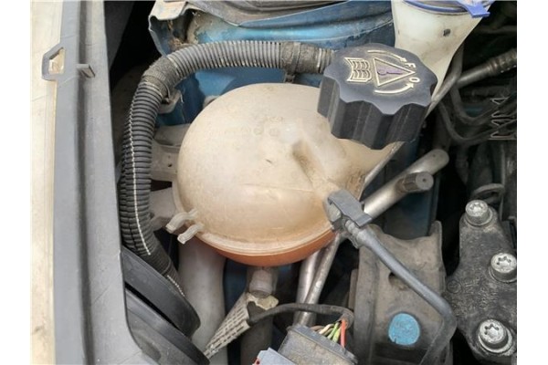 Recambio de botella expansion para peugeot 207 1.6 hdi referencia OEM IAM 9680153780 16183P12 