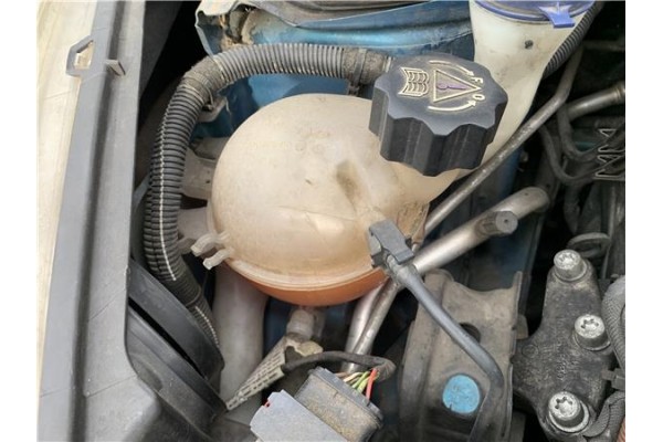 Recambio de botella expansion para peugeot 207 1.6 hdi referencia OEM IAM 9680153780 16183P12 