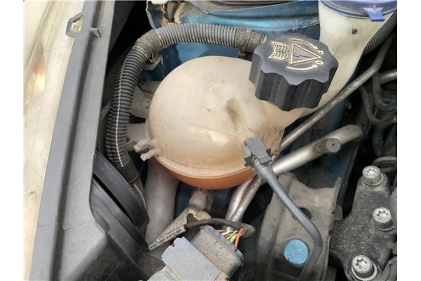 Recambio de botella expansion para peugeot 207 1.6 hdi referencia OEM IAM 9680153780 16183P12 