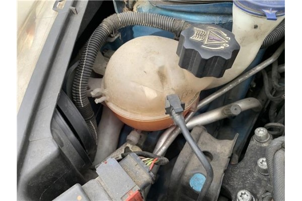 Recambio de botella expansion para peugeot 207 1.6 hdi referencia OEM IAM 9680153780 16183P12 