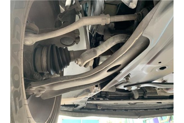 Recambio de brazo suspension delantero izquierdo para peugeot 207 1.6 hdi referencia OEM IAM 3520R7  