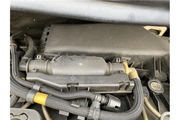 Recambio de carcasa filtro aire para peugeot 207 1.6 hdi referencia OEM IAM 1420R7  