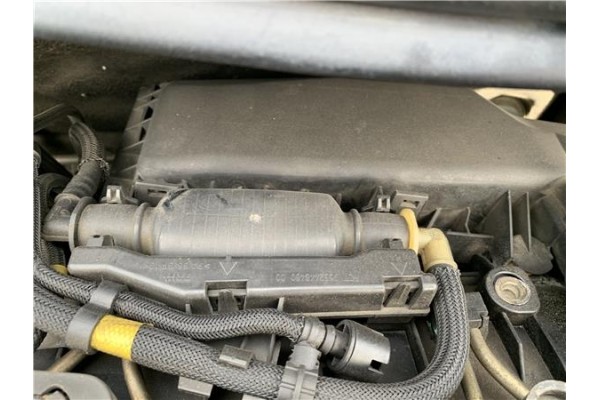 Recambio de carcasa filtro aire para peugeot 207 1.6 hdi referencia OEM IAM 1420R7  