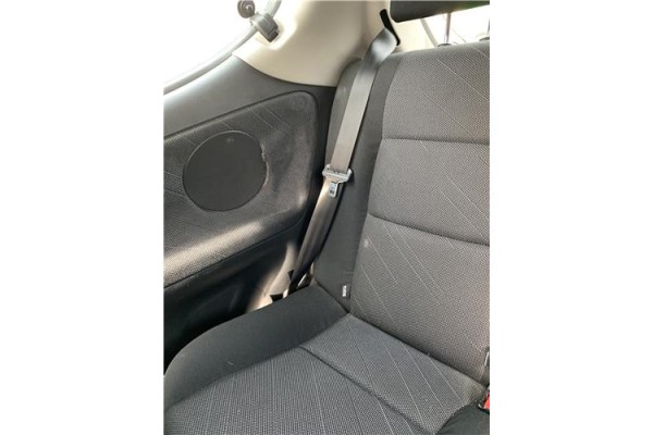 Recambio de cinturon seguridad trasero derecho para peugeot 207 1.6 hdi referencia OEM IAM 8975X4  