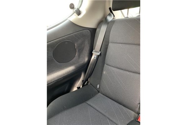 Recambio de cinturon seguridad trasero derecho para peugeot 207 1.6 hdi referencia OEM IAM 8975X4  