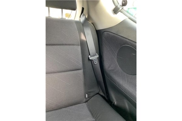 Recambio de cinturon seguridad trasero izquierdo para peugeot 207 1.6 hdi referencia OEM IAM 8975Z7  