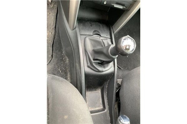 Recambio de consola para peugeot 207 1.6 hdi referencia OEM IAM 7589EV 7589EZ 