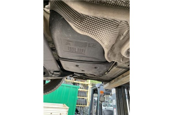 Recambio de deposito combustible para peugeot 207 1.6 hdi referencia OEM IAM 9649504880 9680130680 