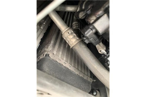 Recambio de intercooler para peugeot 207 1.6 hdi referencia OEM IAM 0384J4  