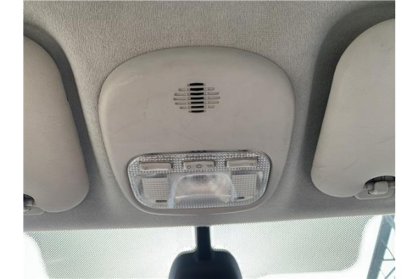 Recambio de luz delantero central techo para peugeot 207 1.6 hdi referencia OEM IAM 6362Q2 8146R1 