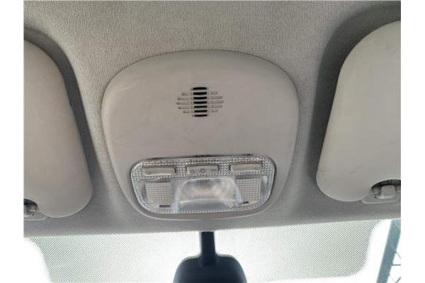 Recambio de luz delantero central techo para peugeot 207 1.6 hdi referencia OEM IAM 6362Q2 8146R1 