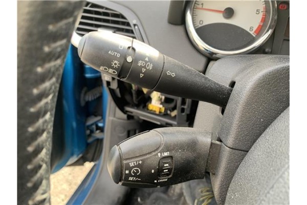 Recambio de mando intermitencia para peugeot 207 1.6 hdi referencia OEM IAM 624252 6242Z6 