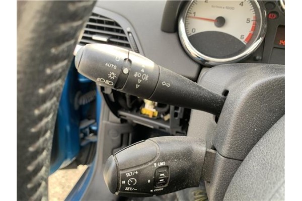 Recambio de mando intermitencia para peugeot 207 1.6 hdi referencia OEM IAM 624252 6242Z6 