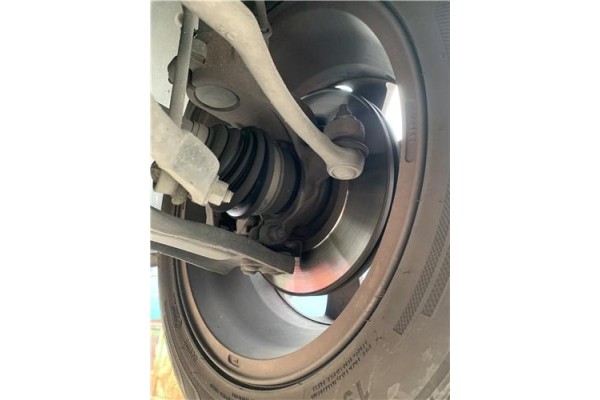 Recambio de mangueta delantero derecha para peugeot 207 1.6 hdi referencia OEM IAM 364790  