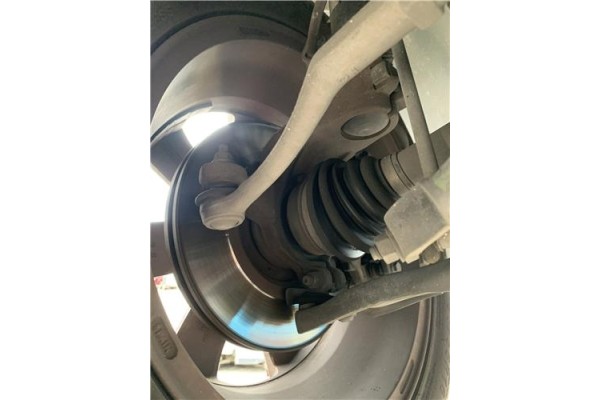 Recambio de mangueta delantero izquierda para peugeot 207 1.6 hdi referencia OEM IAM 364690  